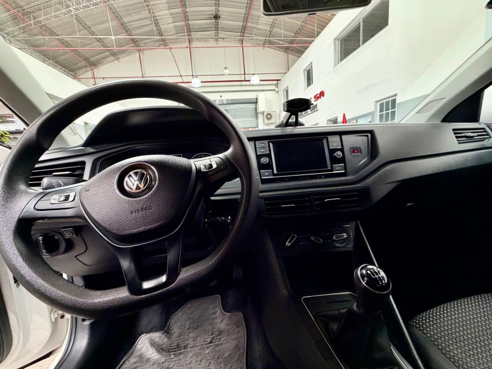Volkswagen POLO Trend 1.6 MT — foto 3
